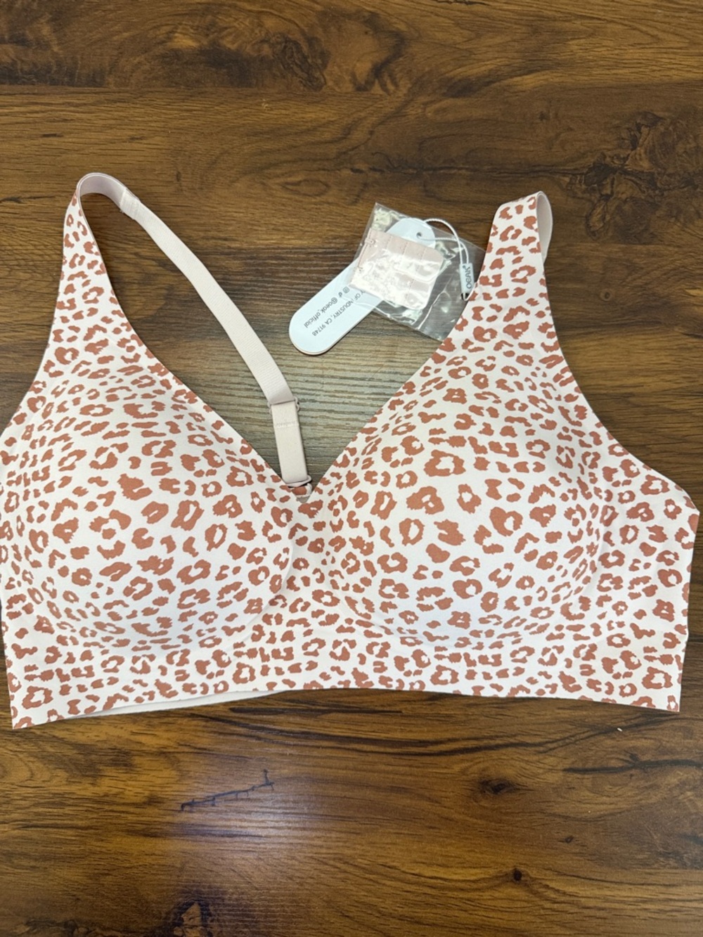 Peak Deep V Wireless Leopard-Print Comfort Bra
